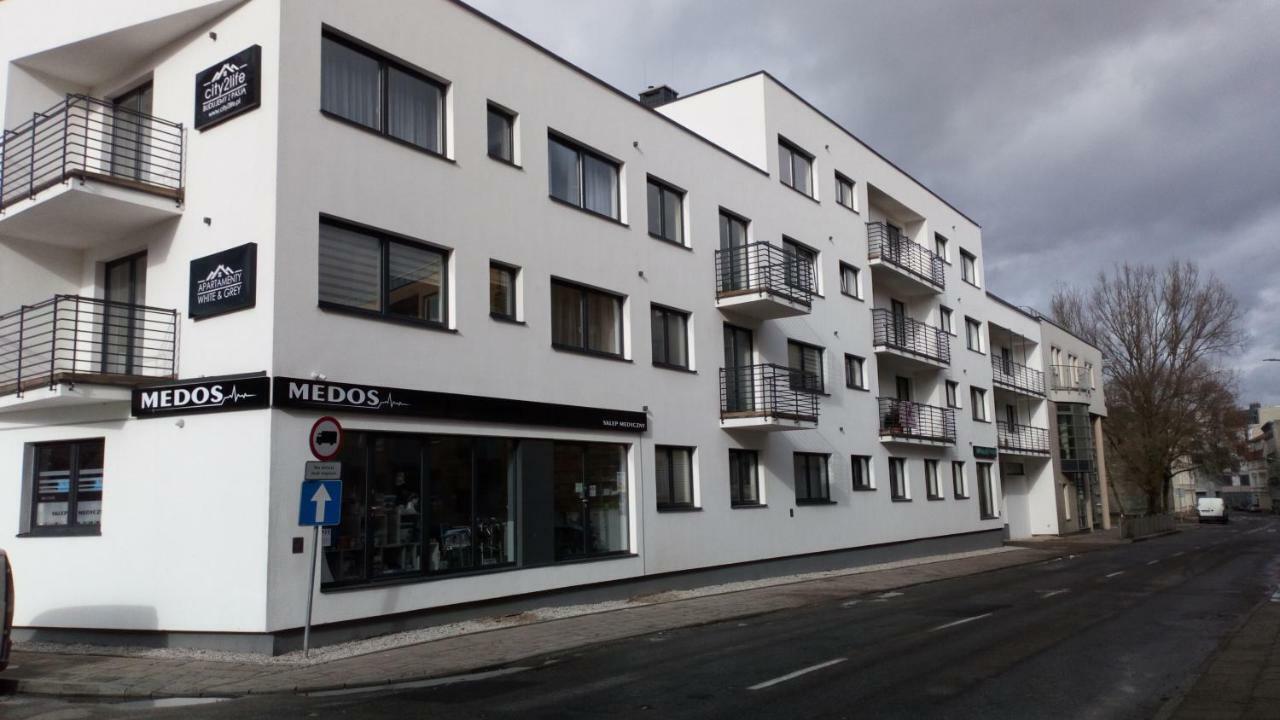 Apartment France Faktura Vat *